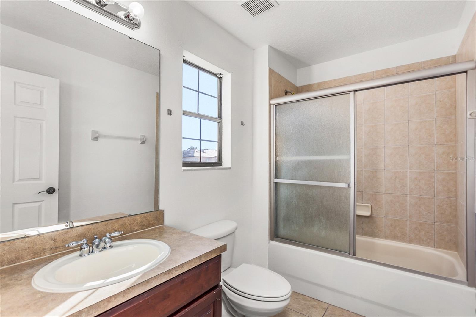 Image 9 of 28 For 13673 Beauregard Place