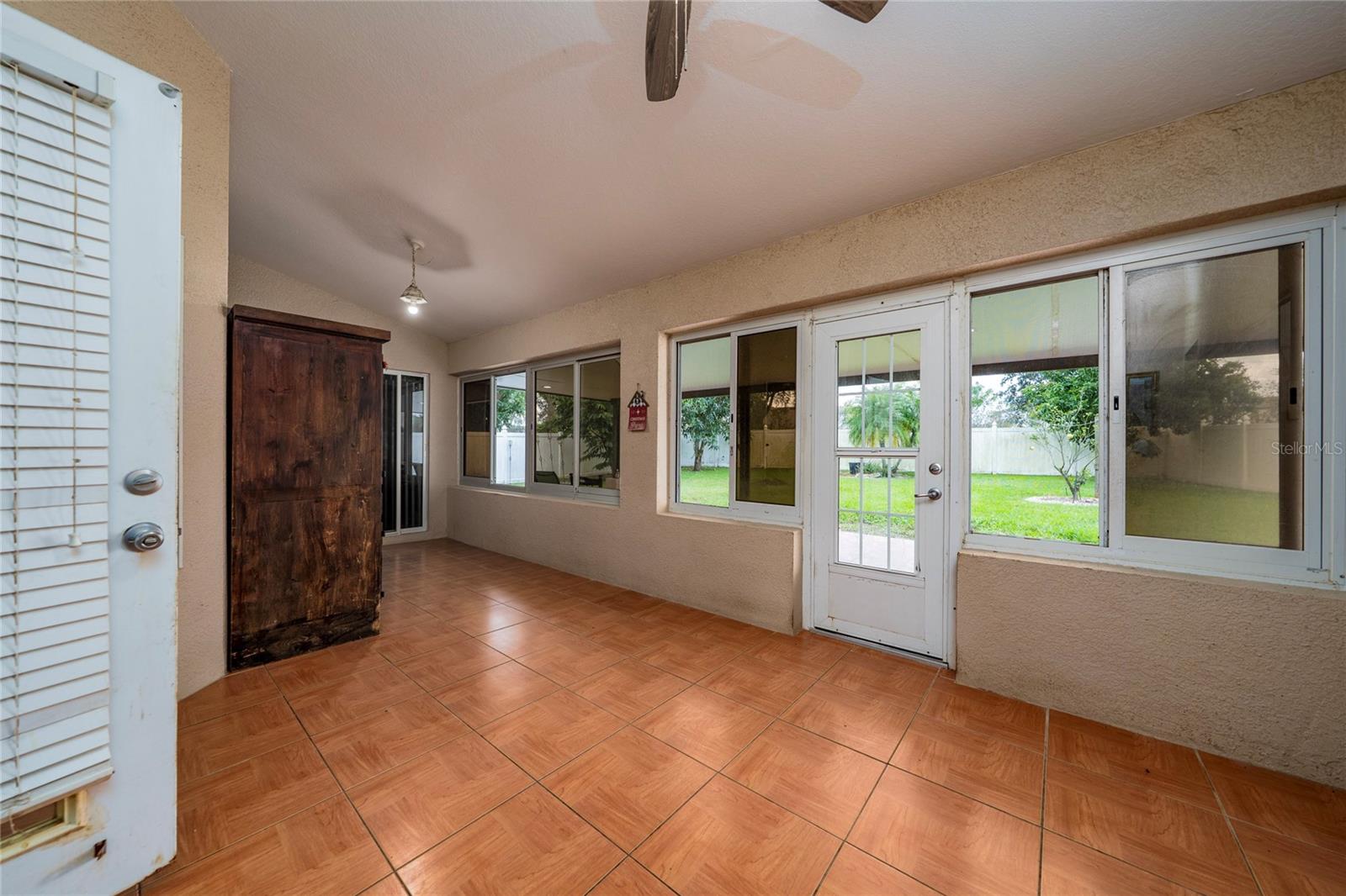 Image 23 of 35 For 3413 Gator Bay Creek Boulevard