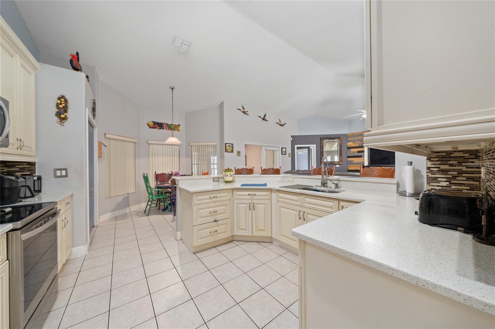 Image 7 of 35 For 3413 Gator Bay Creek Boulevard