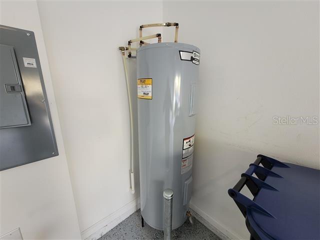 Image 7 of 22 For 9120 Tecumseh Drive