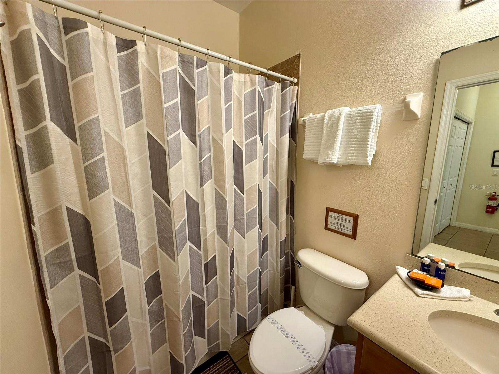 Image 8 of 12 For 2824 Oakwater Drive 2824