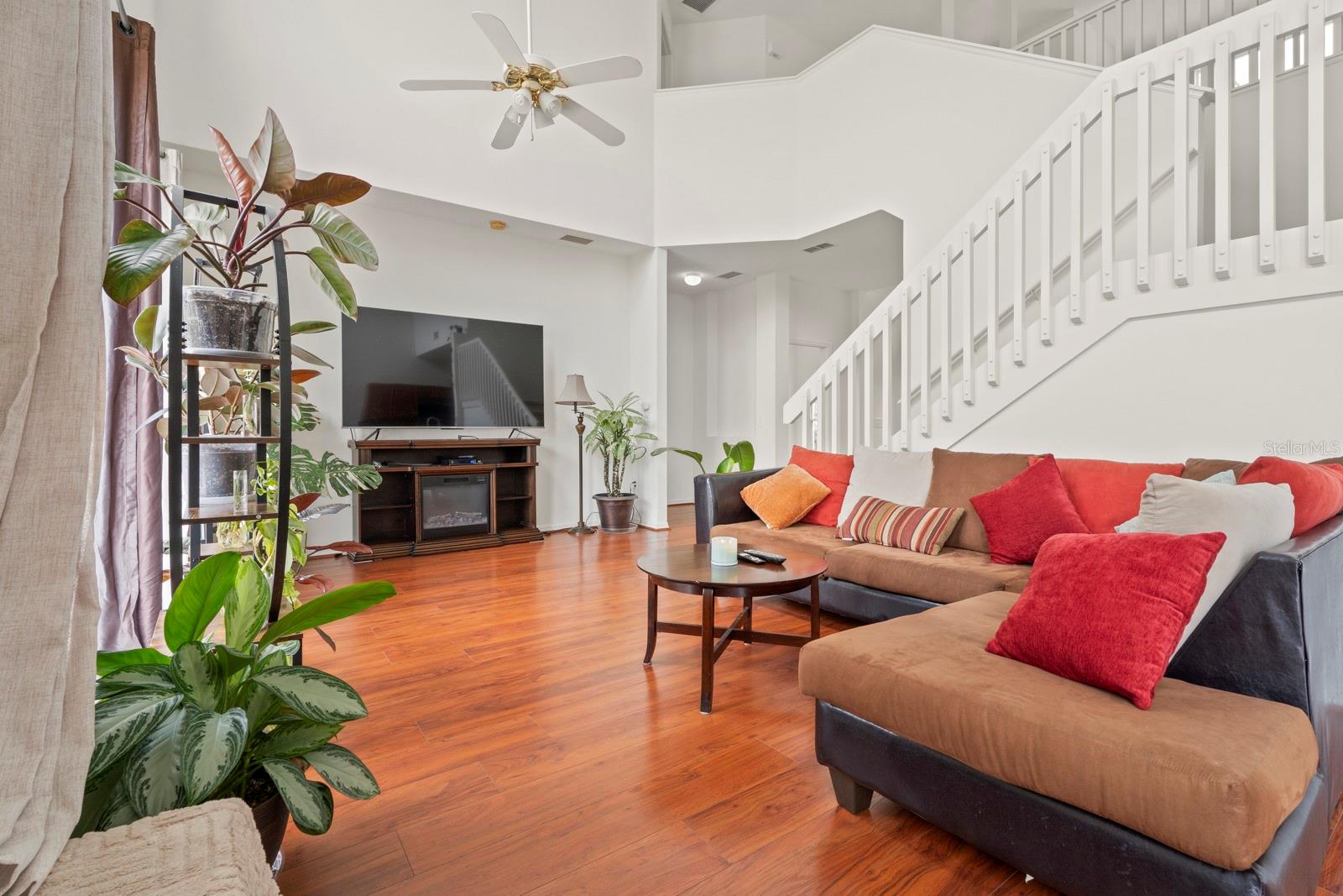 Image 13 of 41 For 1911 Michigan Court