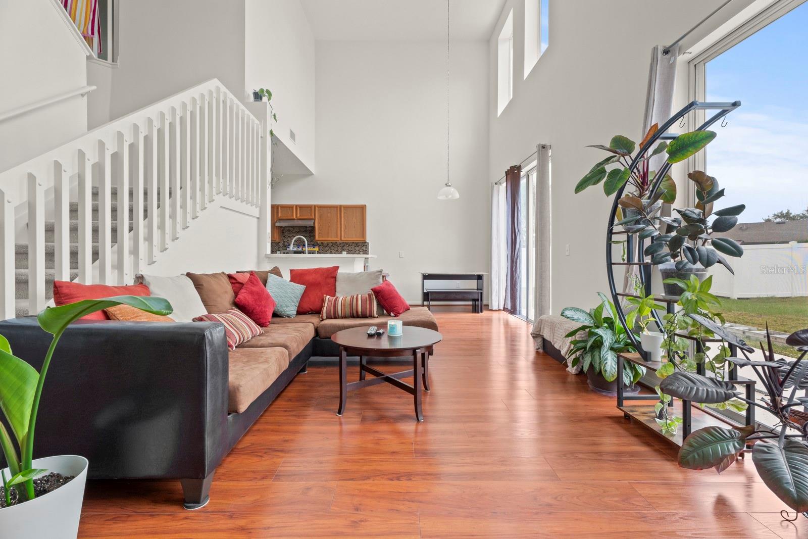 Image 14 of 41 For 1911 Michigan Court