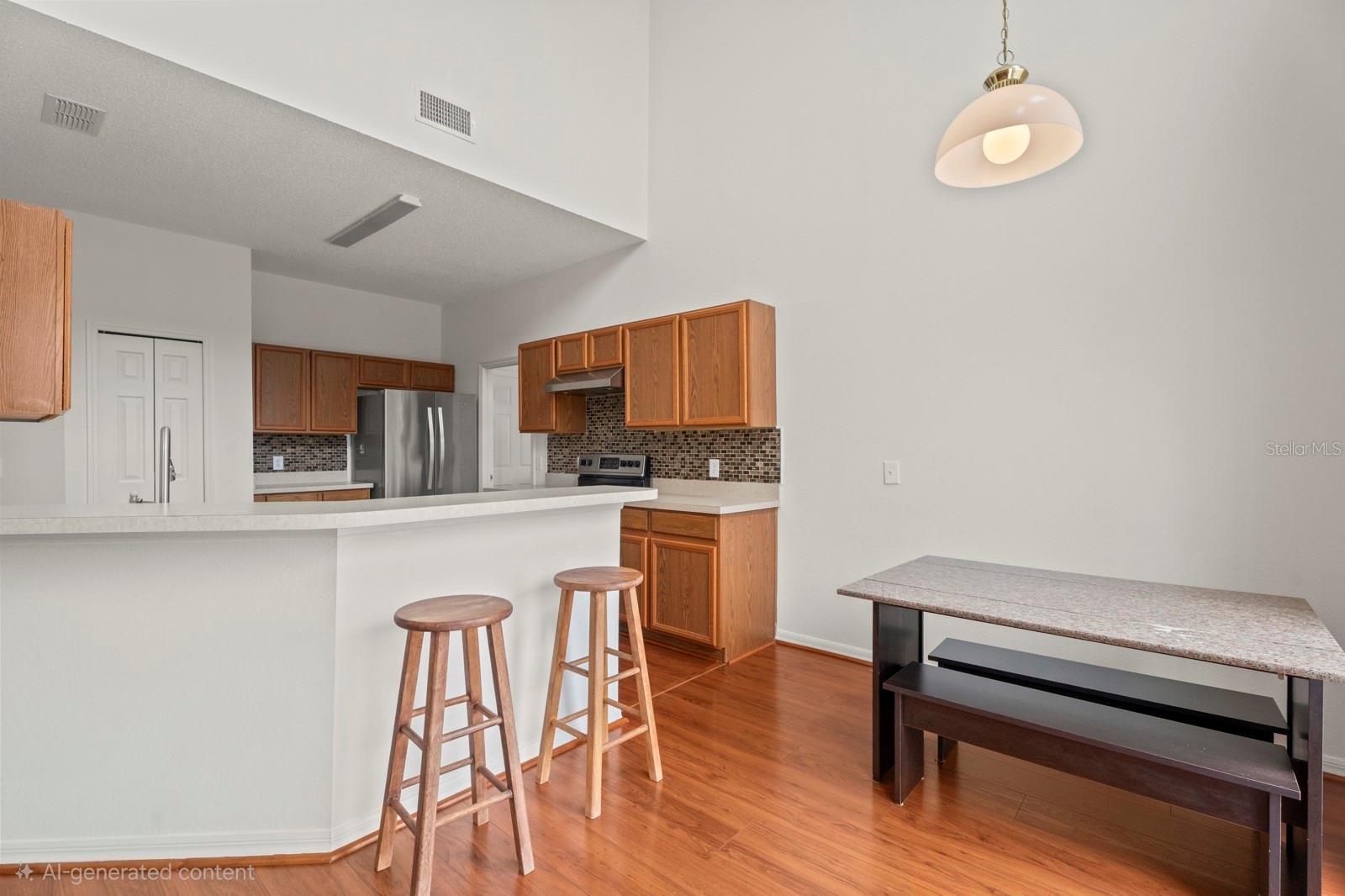 Image 21 of 41 For 1911 Michigan Court