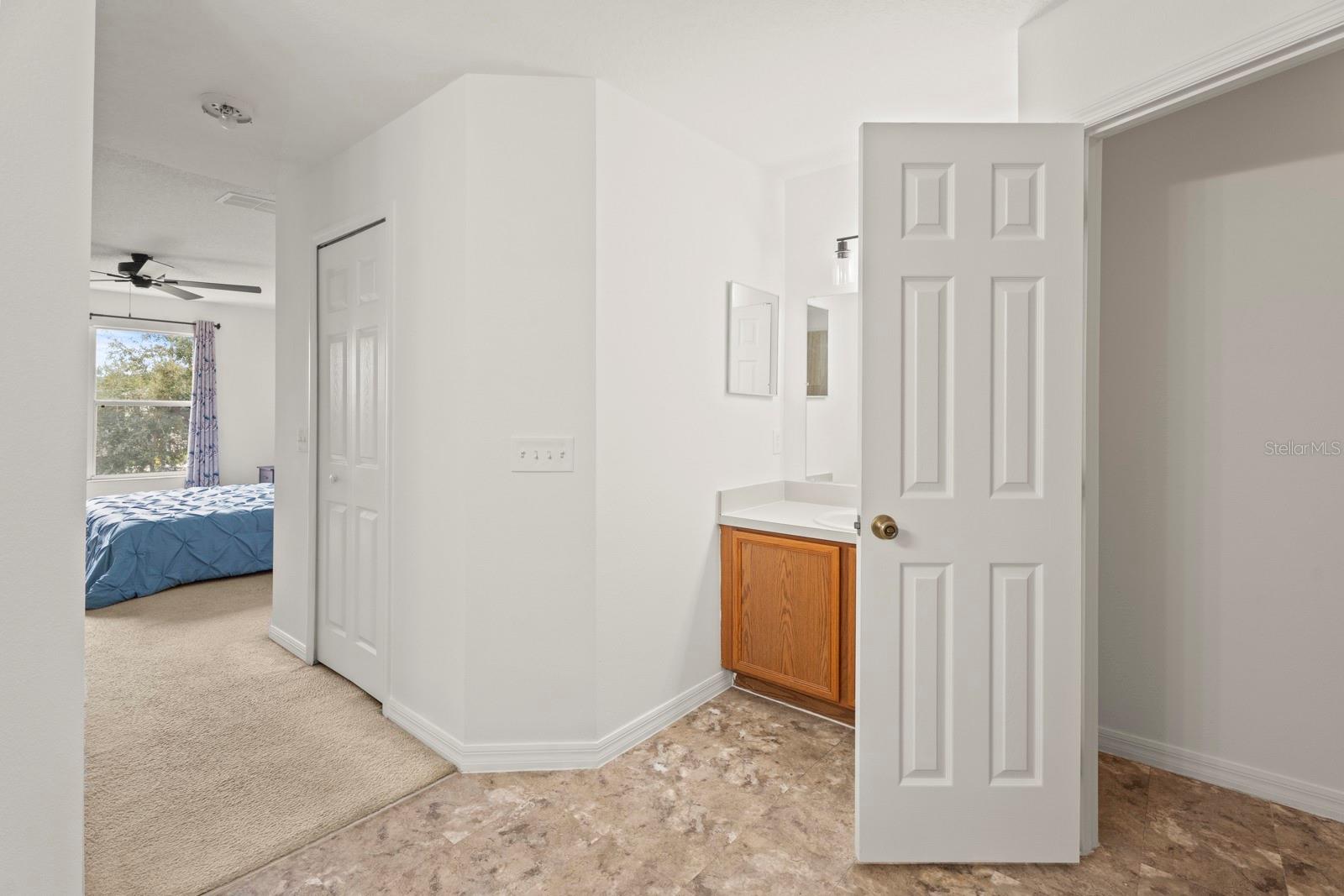 Image 33 of 41 For 1911 Michigan Court