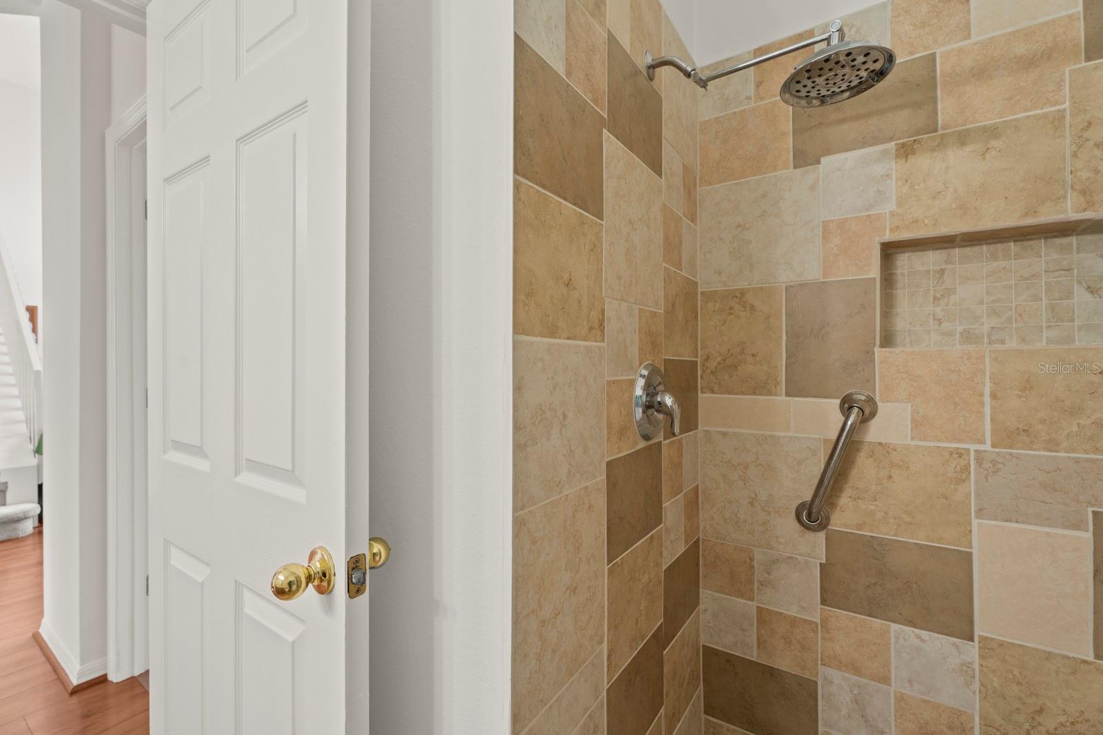 Image 37 of 41 For 1911 Michigan Court