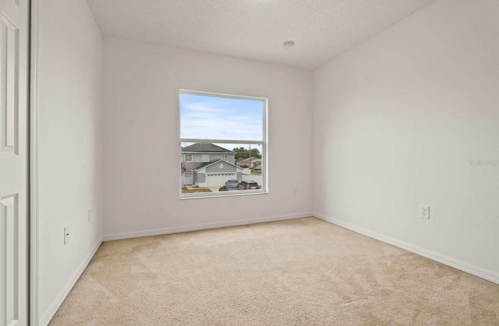 Image 39 of 41 For 1911 Michigan Court