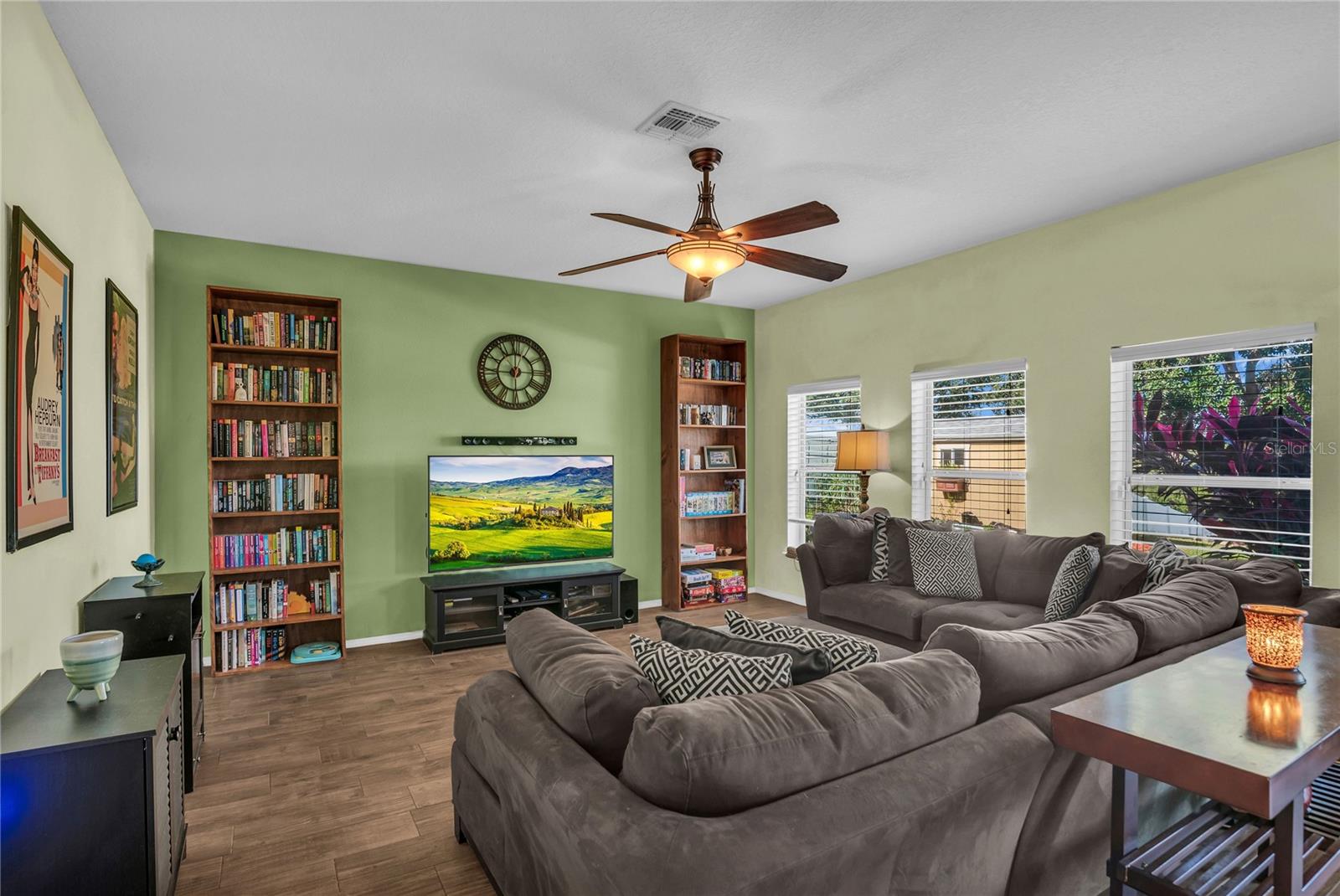 Image 17 of 55 For 2962 Inca Avenue