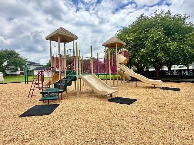 Image 44 of 51 For 806 Winder Oaks Drive