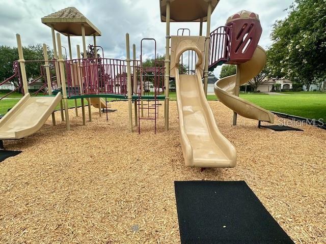 Image 45 of 51 For 806 Winder Oaks Drive