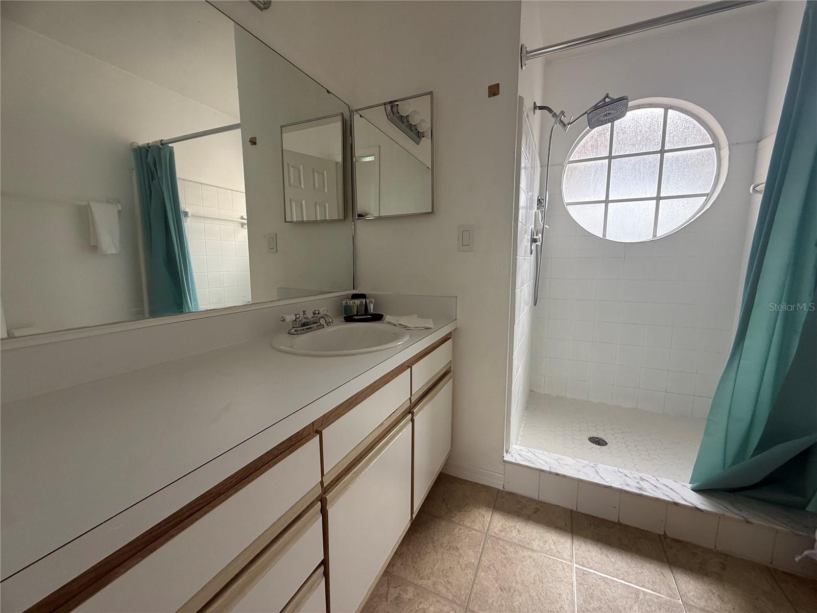 Image 18 of 25 For 2459 Sweetwater Club Circle 16