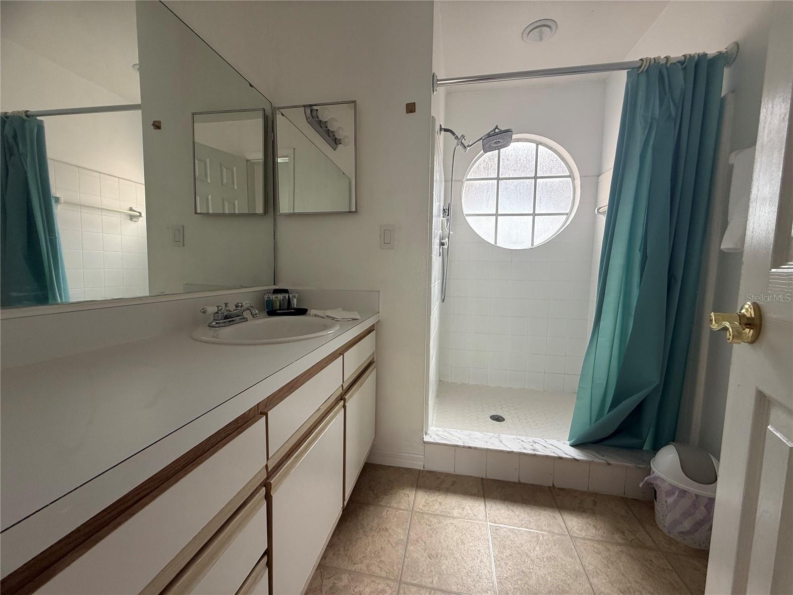 Image 19 of 25 For 2459 Sweetwater Club Circle 16