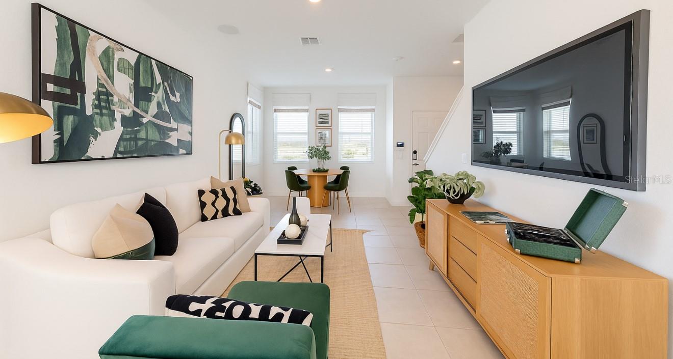 Image 4 of 14 For 2004 Viewfinder Street