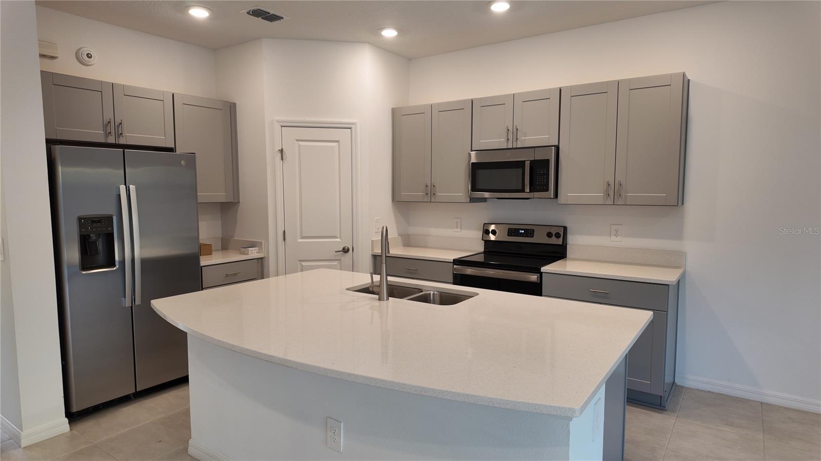 Image 5 of 26 For 2207 Portrait Street