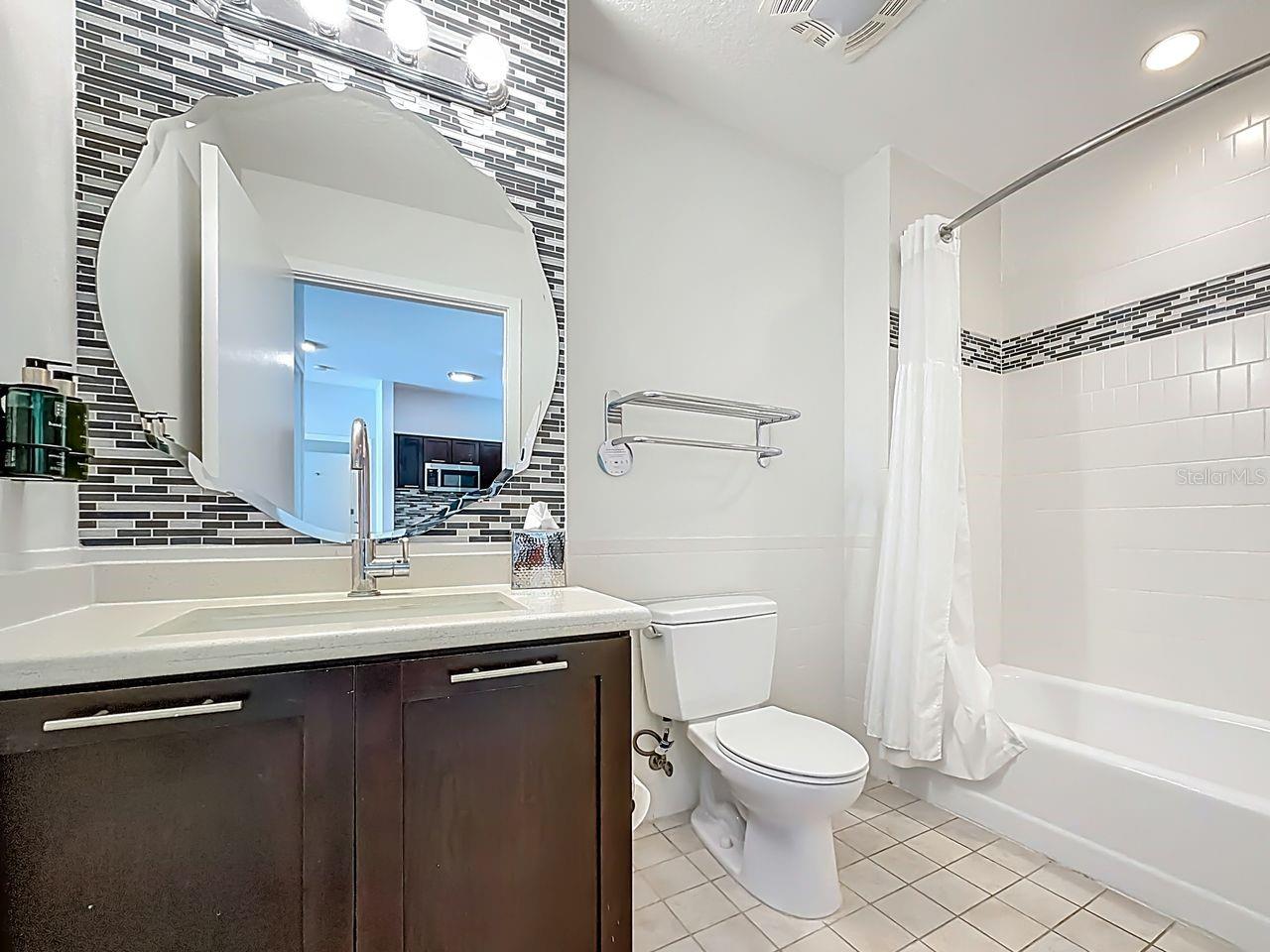 Image 22 of 42 For 225 Celebration Place 339