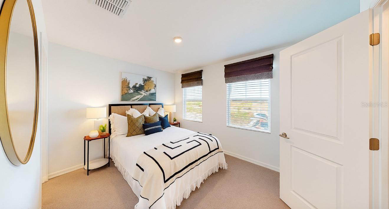 Image 11 of 38 For 2004 Viewfinder Street