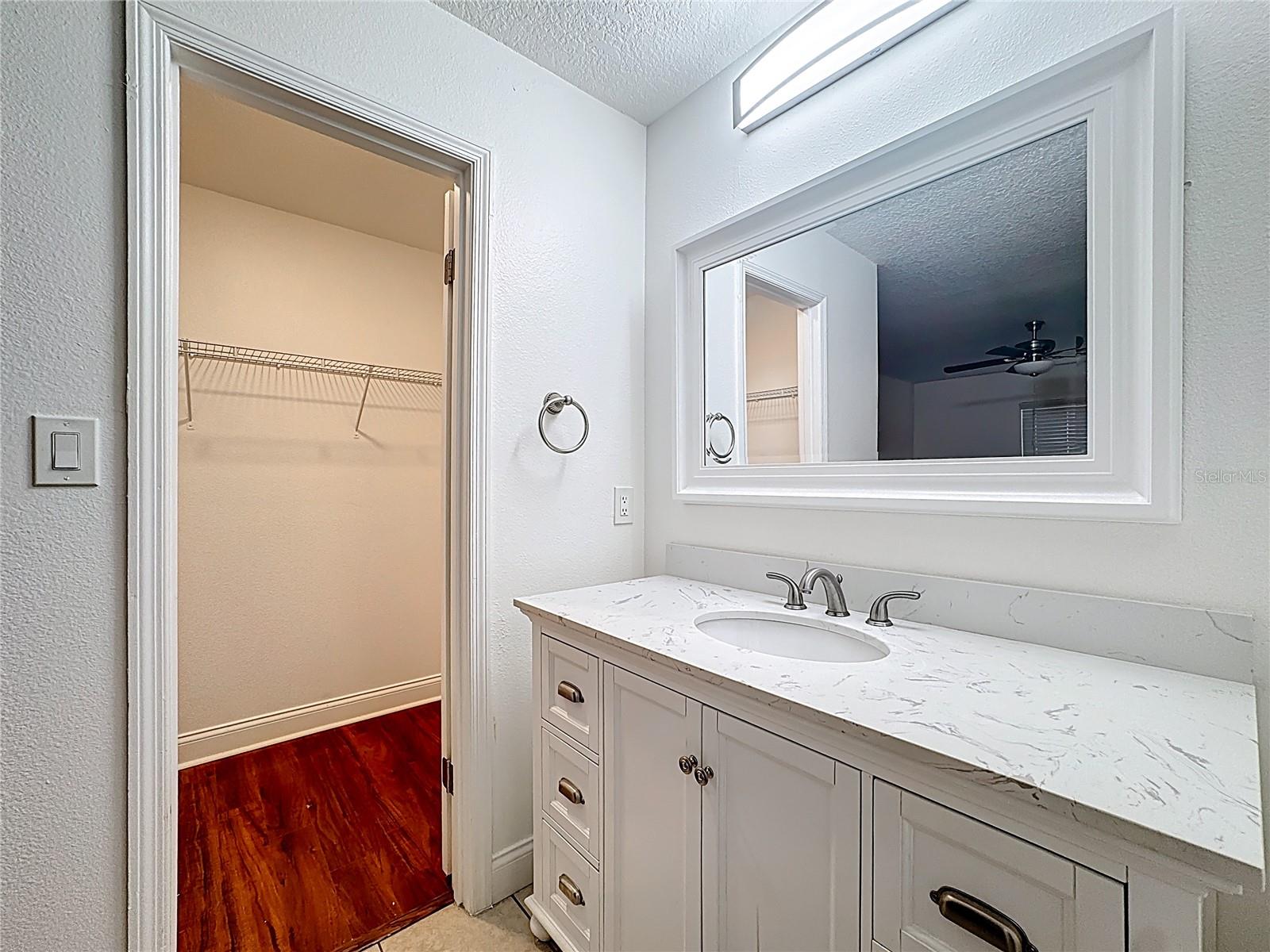 Image 38 of 59 For 185 Waterfall Way 102