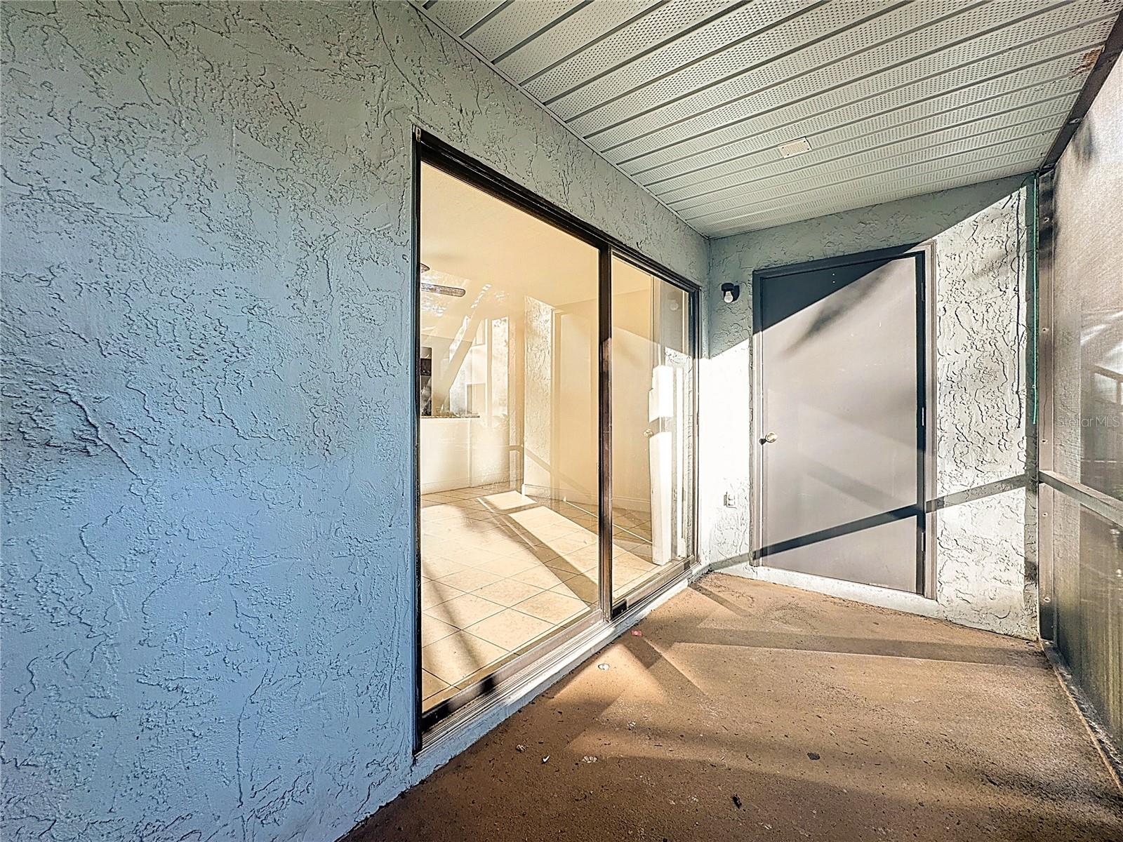 Image 52 of 59 For 185 Waterfall Way 102