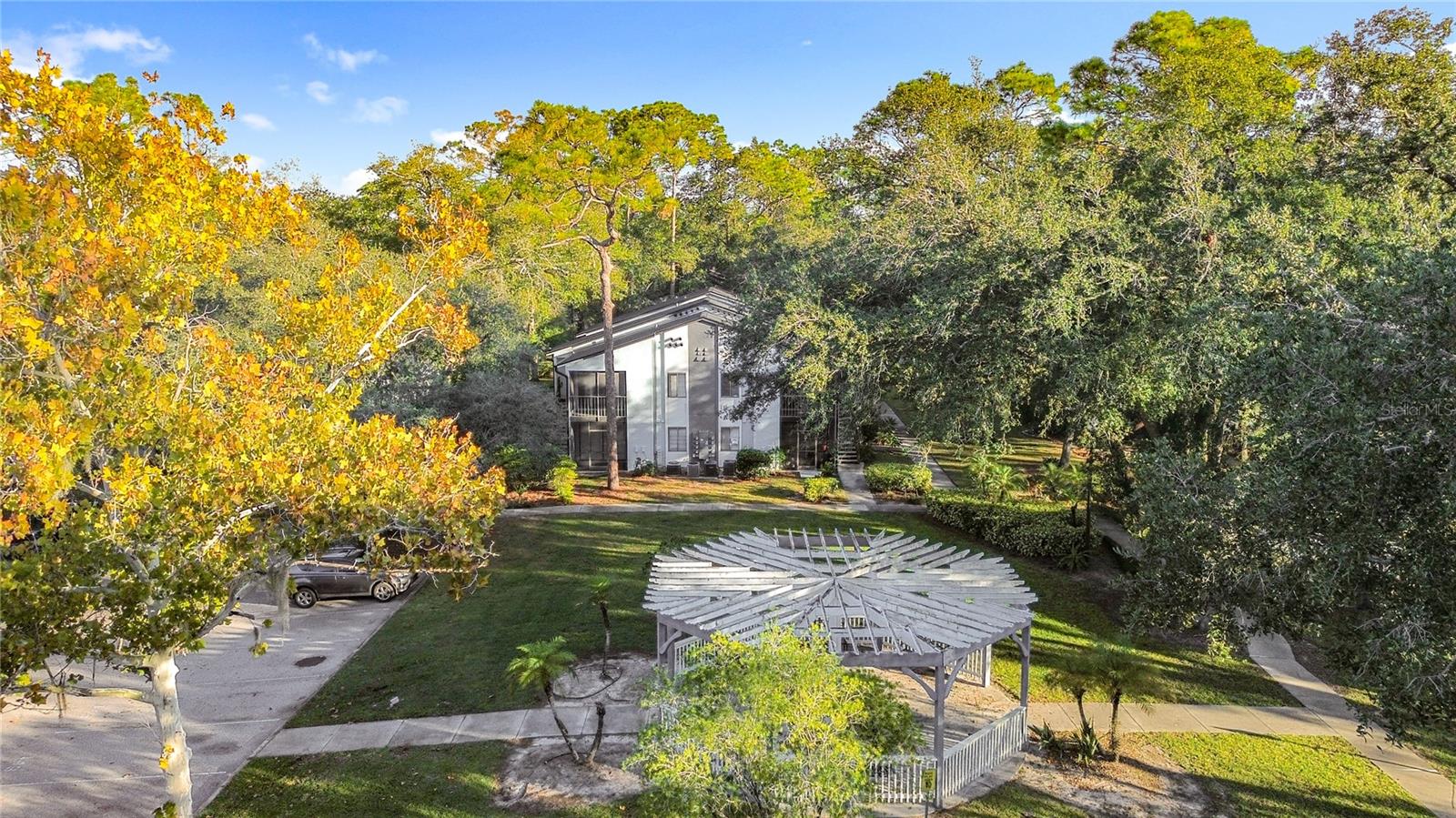 Image 54 of 59 For 185 Waterfall Way 102