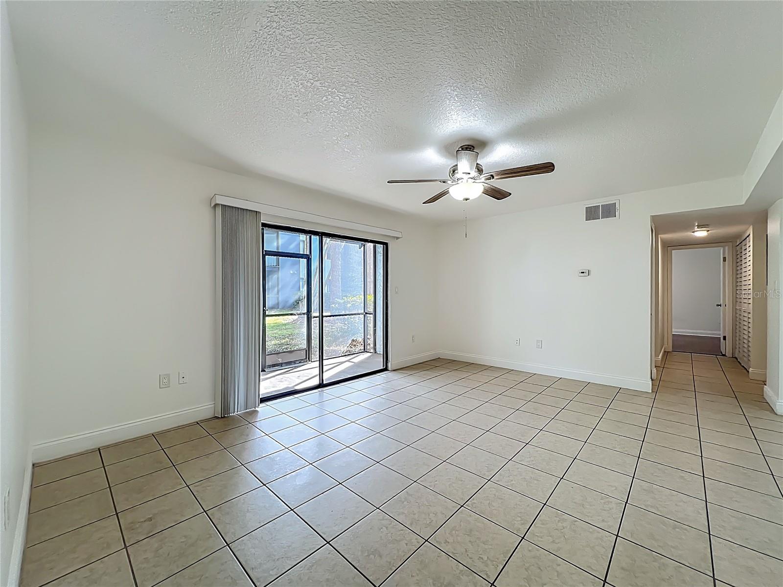 Image 9 of 59 For 185 Waterfall Way 102