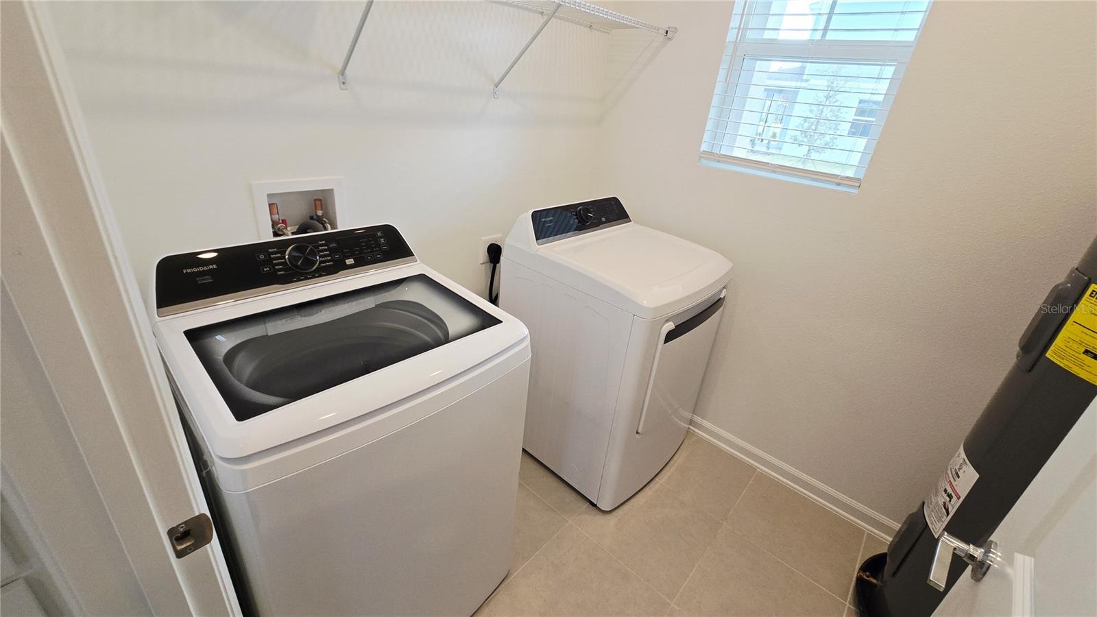 Image 32 of 33 For 724 Squire Avenue