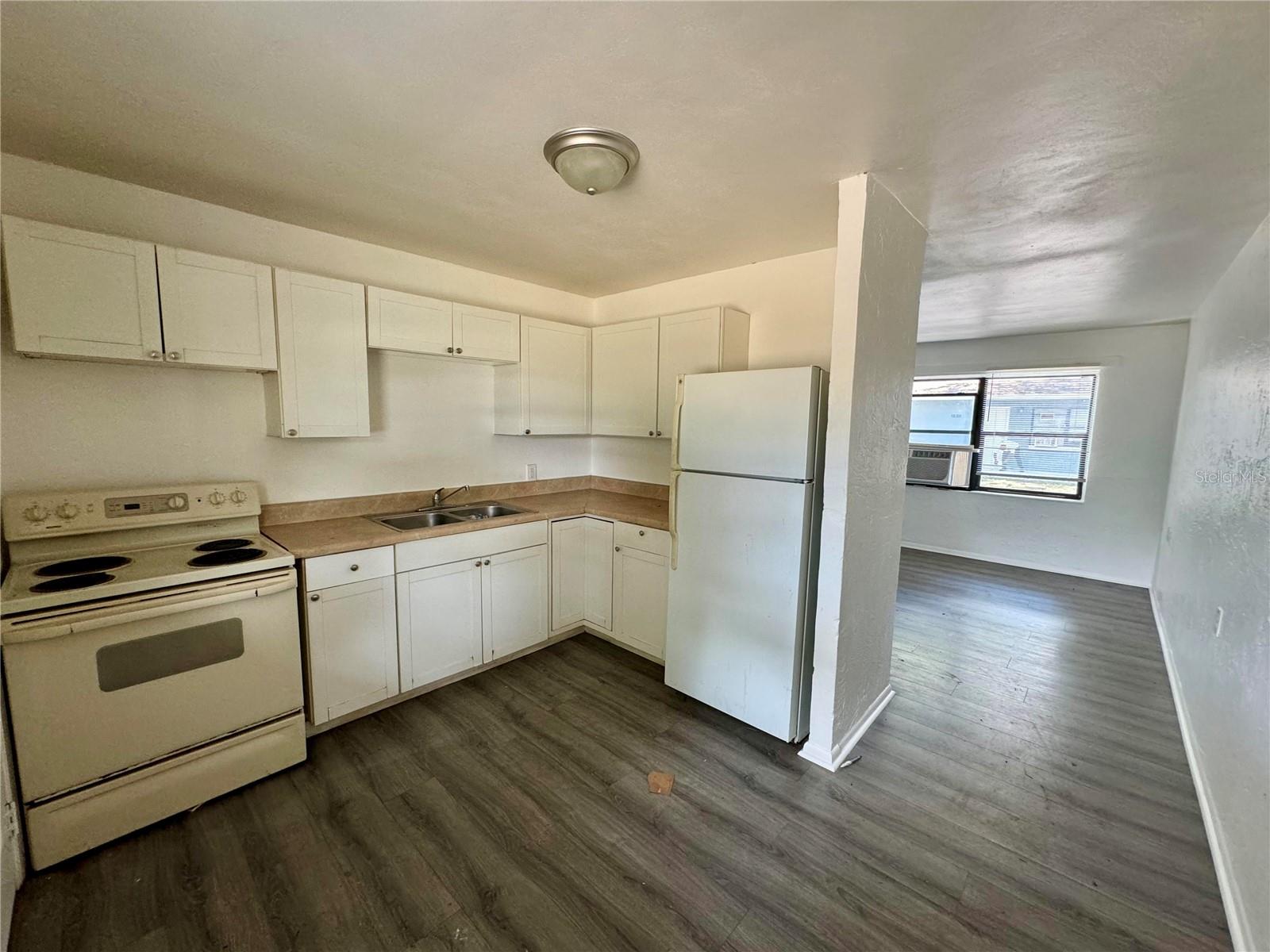 Image 3 of 13 For 1922 7th Place