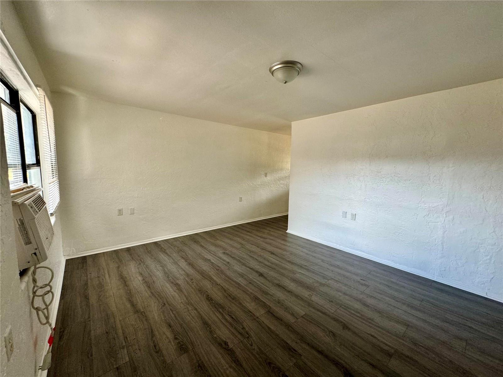 Image 8 of 13 For 1922 7th Place