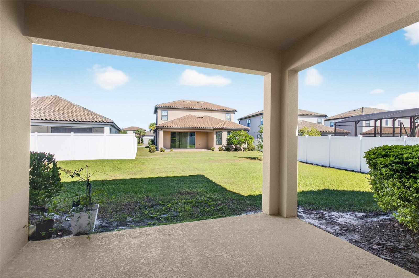 Image 30 of 39 For 1910 Goblet Cove Street