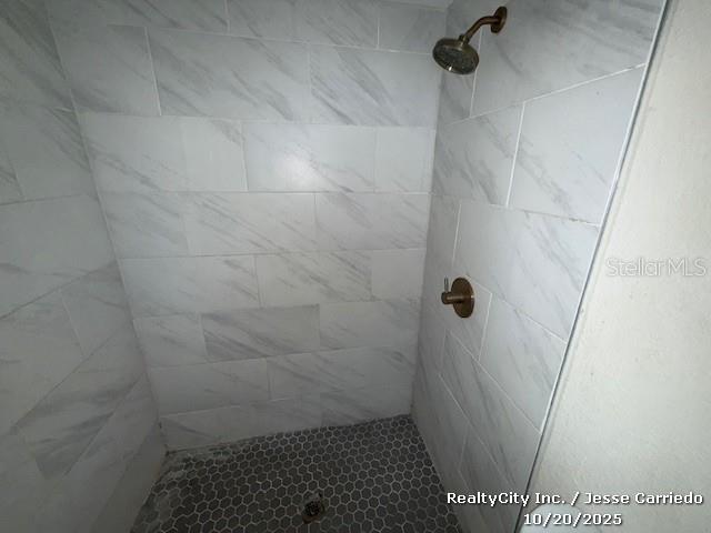 Image 5 of 9 For 2824 Avenue Q Nw