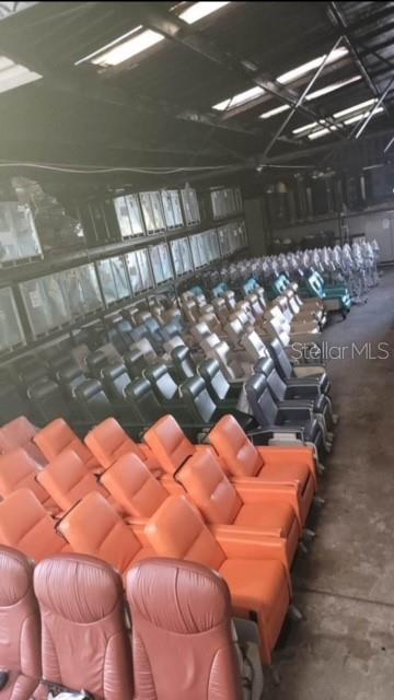 Image 4 of 18 For 424 De Leon Avenue