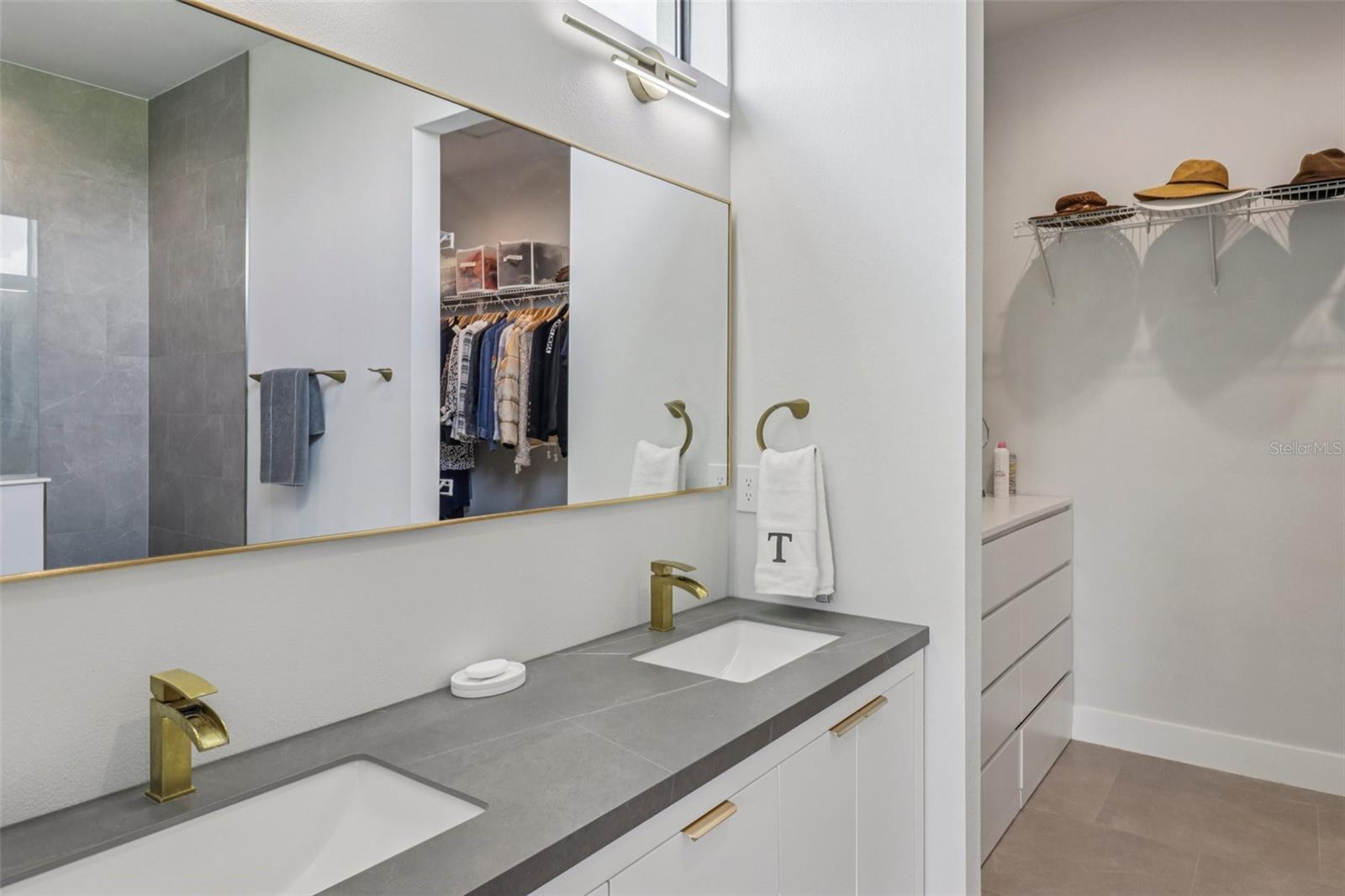 Image 22 of 49 For 3385 Lake Diane Road