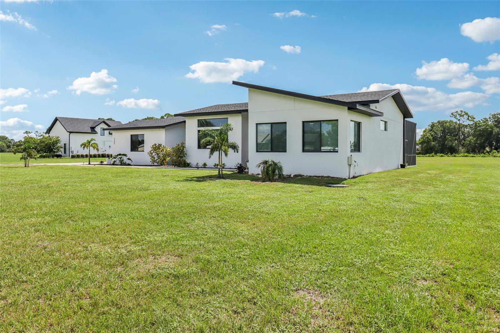 Image 41 of 49 For 3385 Lake Diane Road