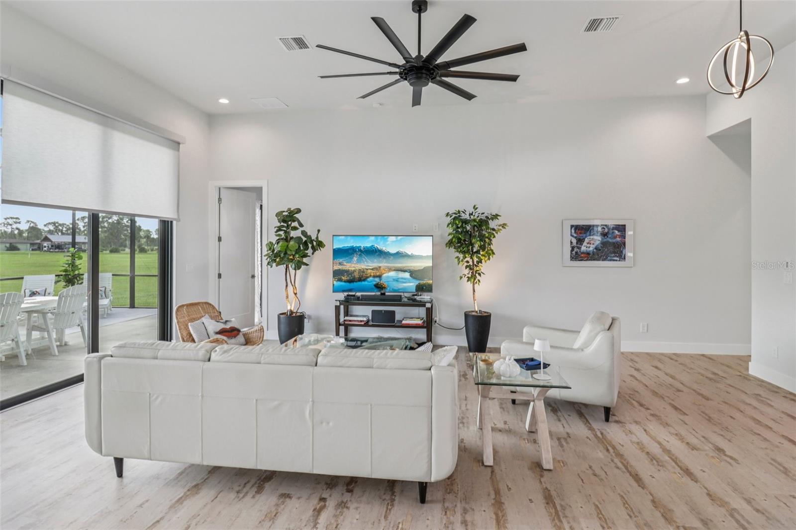 Image 6 of 49 For 3385 Lake Diane Road