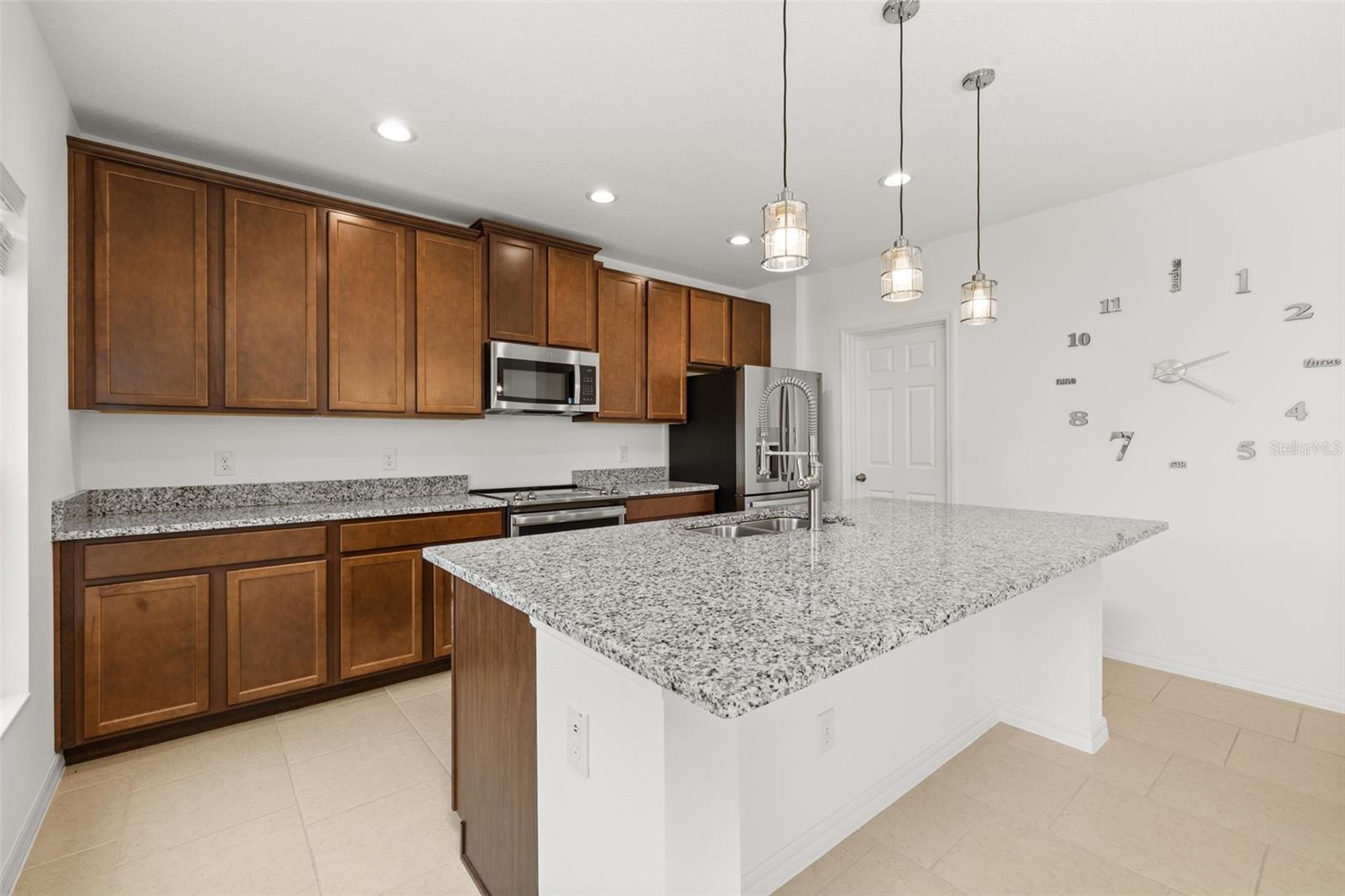 Image 14 of 45 For 683 Campo Lane