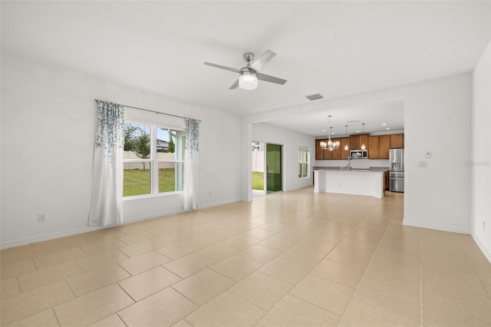 Image 16 of 45 For 683 Campo Lane