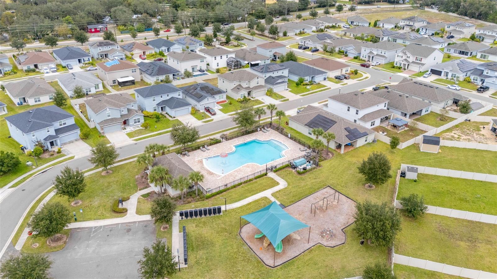 Image 42 of 45 For 683 Campo Lane