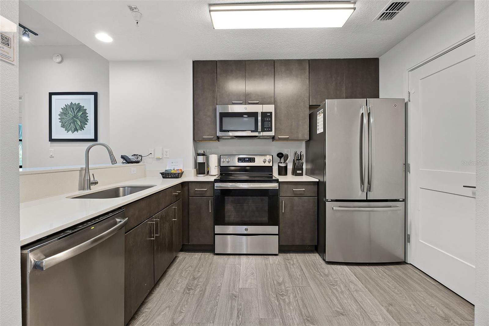 Image 12 of 49 For 14501 Grove Resort Avenue 3215