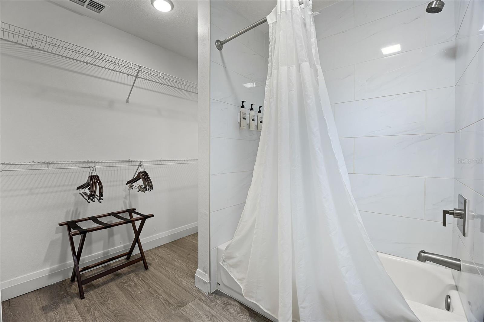 Image 15 of 49 For 14501 Grove Resort Avenue 3215