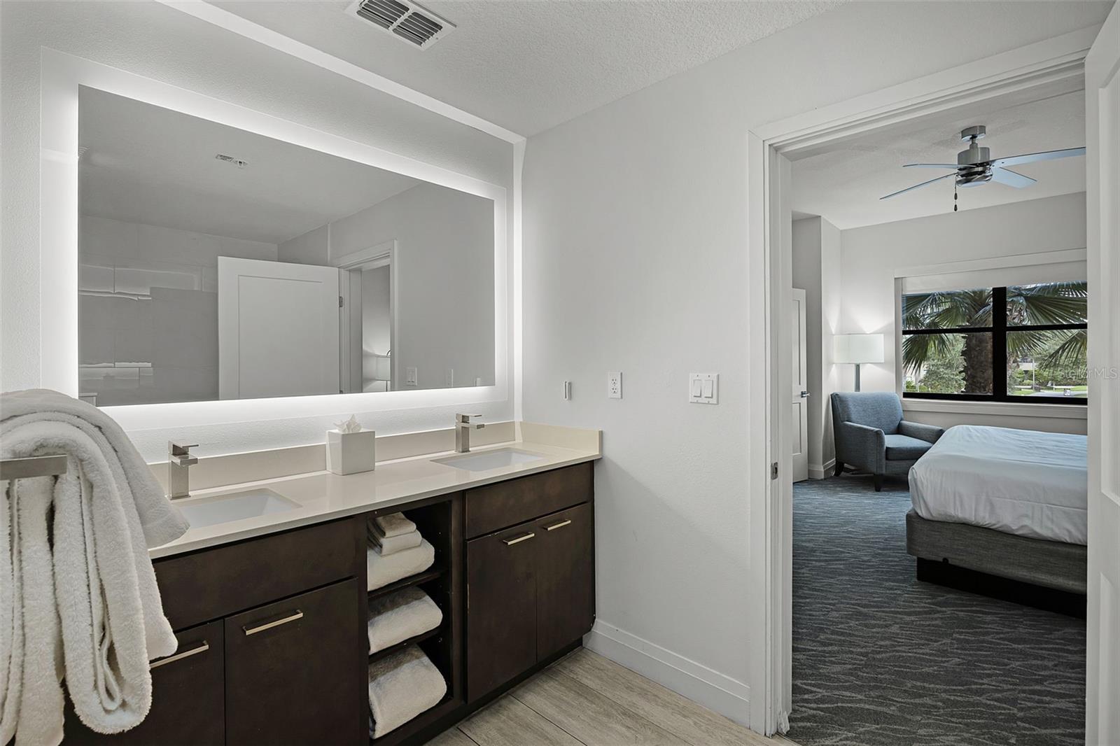 Image 23 of 49 For 14501 Grove Resort Avenue 3215