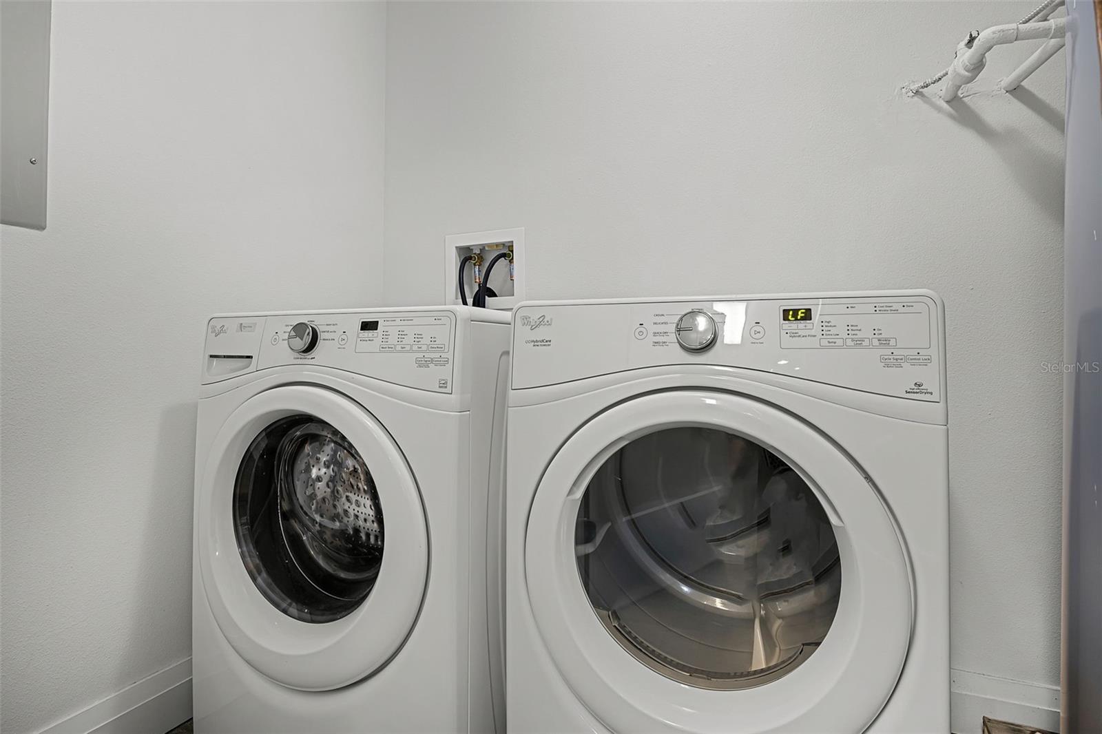 Image 25 of 49 For 14501 Grove Resort Avenue 3215