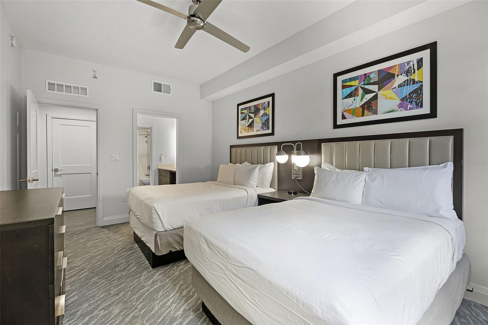 Image 26 of 49 For 14501 Grove Resort Avenue 3215