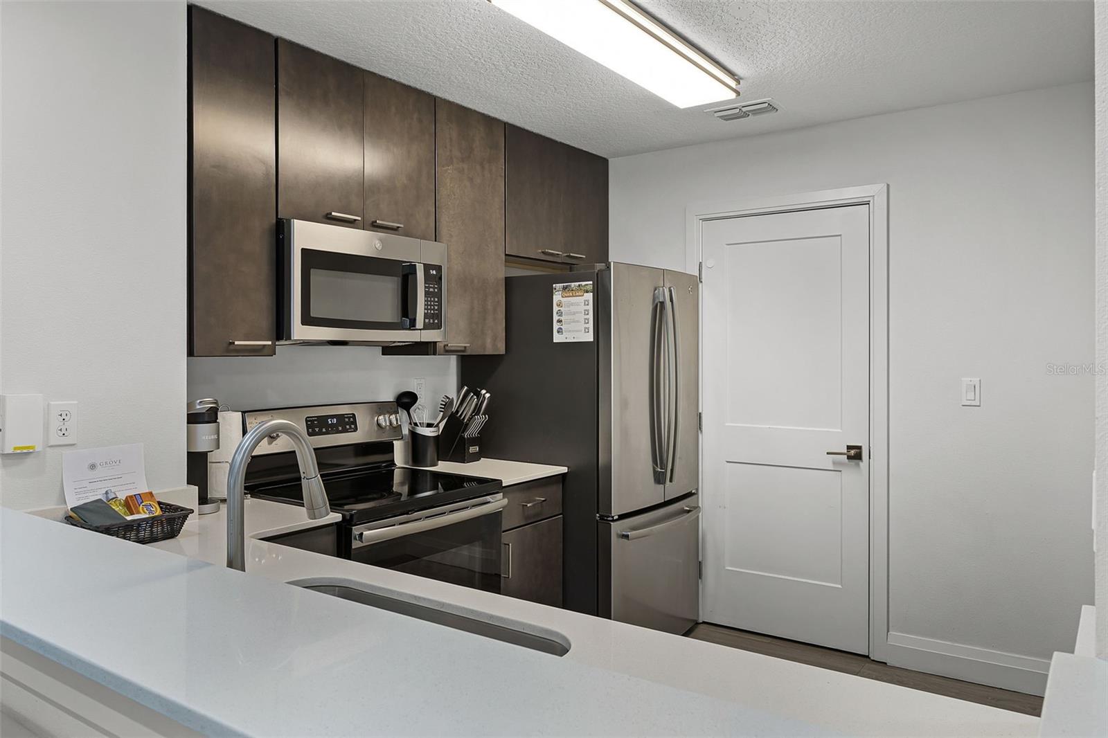 Image 9 of 49 For 14501 Grove Resort Avenue 3215