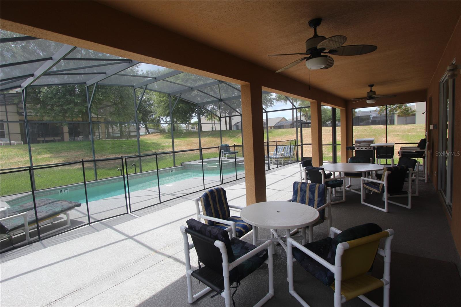 Image 11 of 44 For 8475 Oasis Key Cove