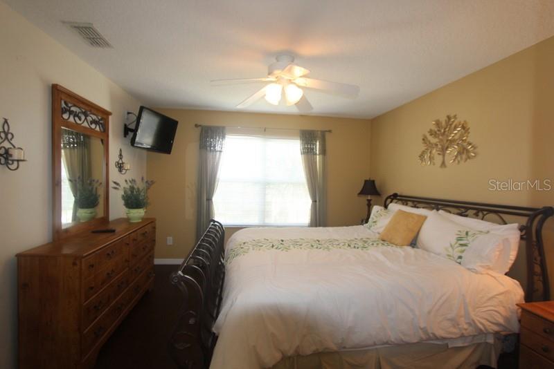 Image 14 of 44 For 8475 Oasis Key Cove