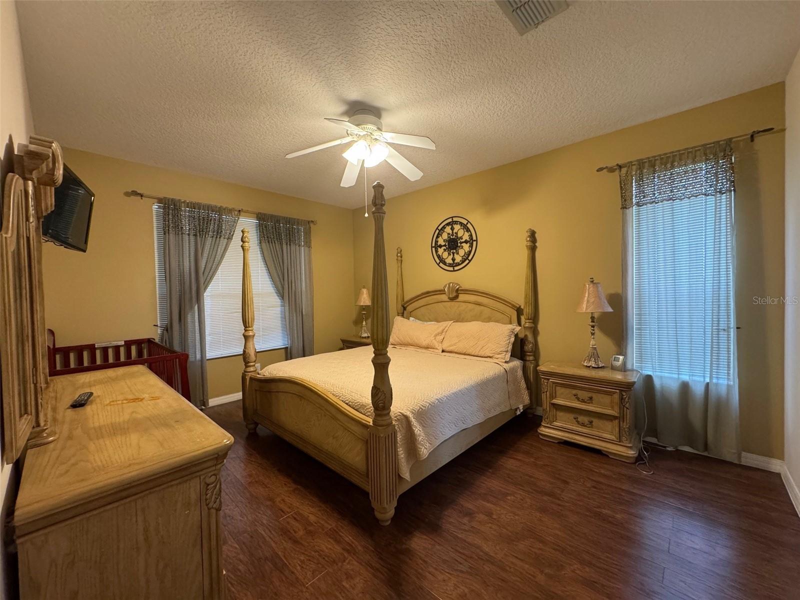 Image 22 of 44 For 8475 Oasis Key Cove