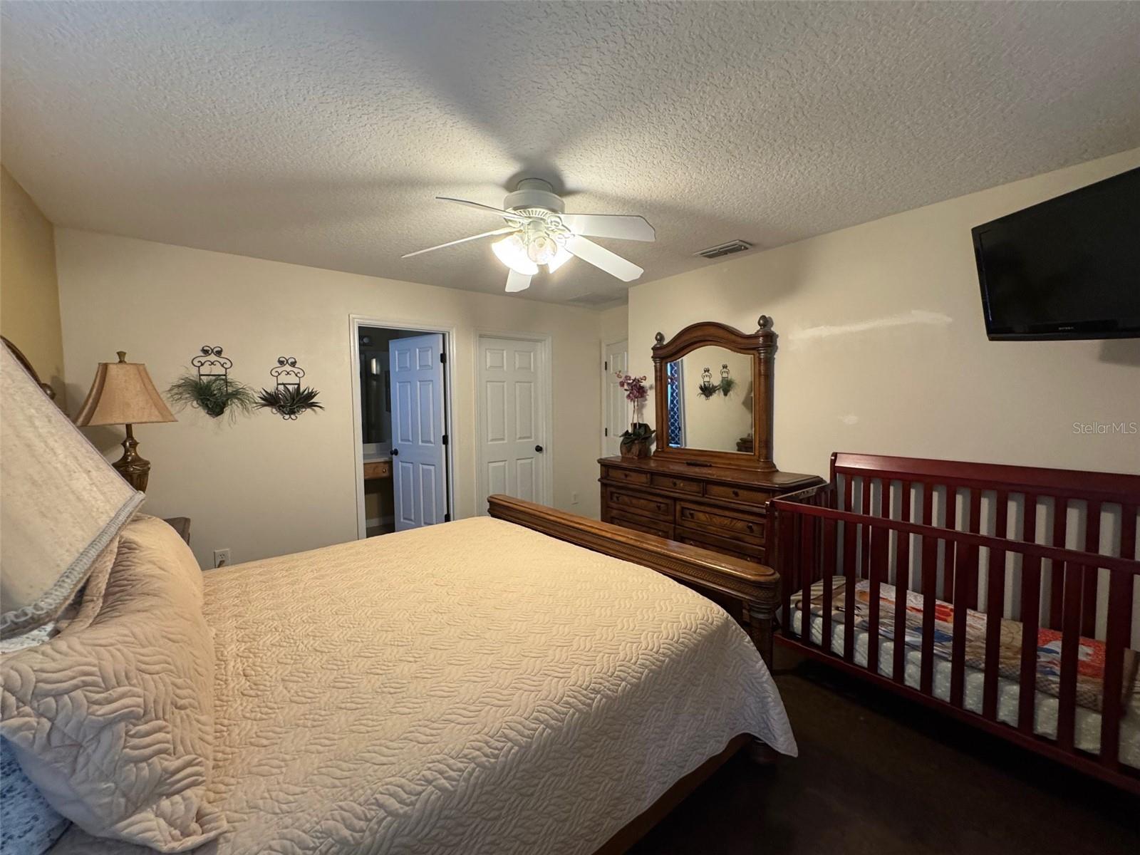 Image 40 of 44 For 8475 Oasis Key Cove