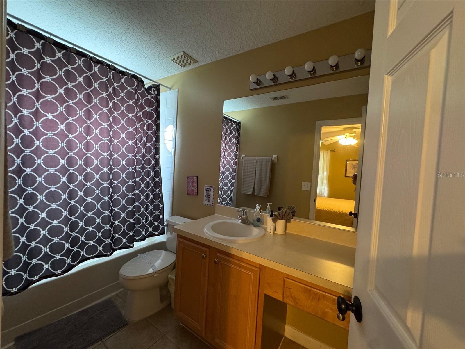 Image 41 of 44 For 8475 Oasis Key Cove