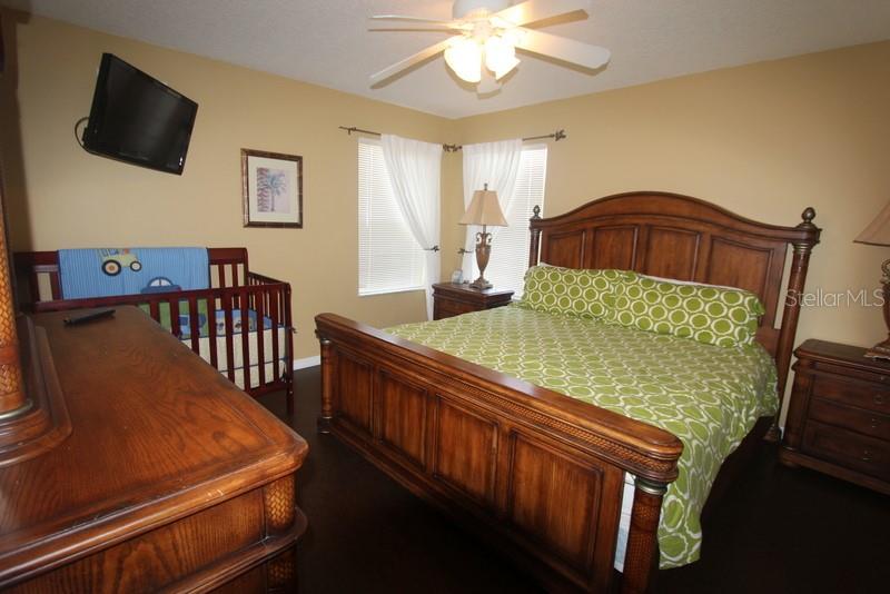 Image 8 of 44 For 8475 Oasis Key Cove