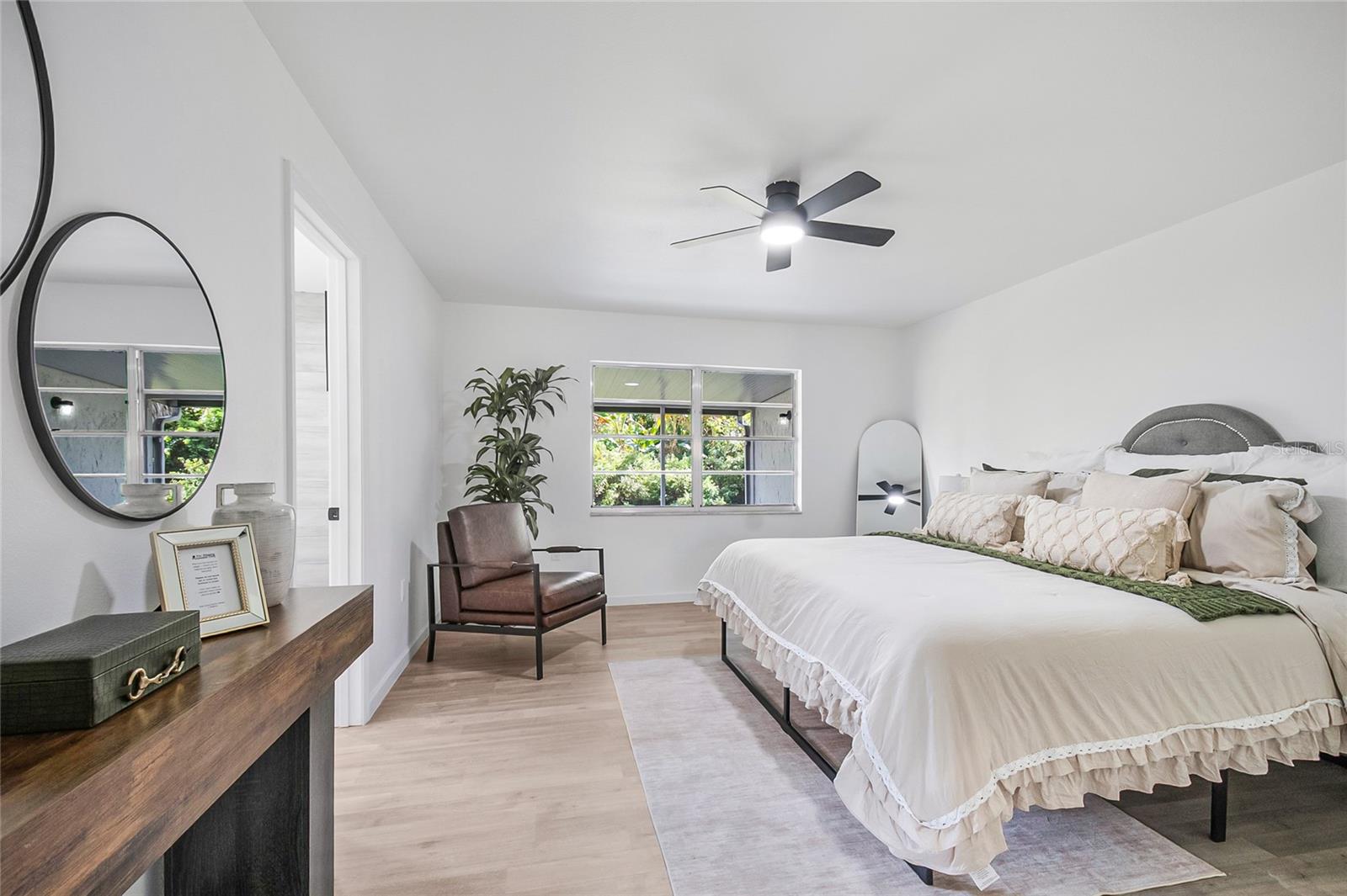 Image 16 of 42 For 10 Sandalwood Drive