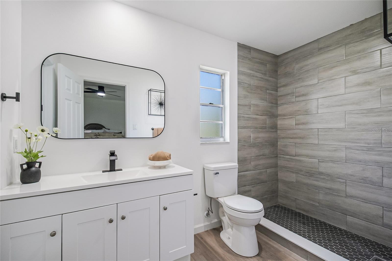 Image 19 of 42 For 10 Sandalwood Drive